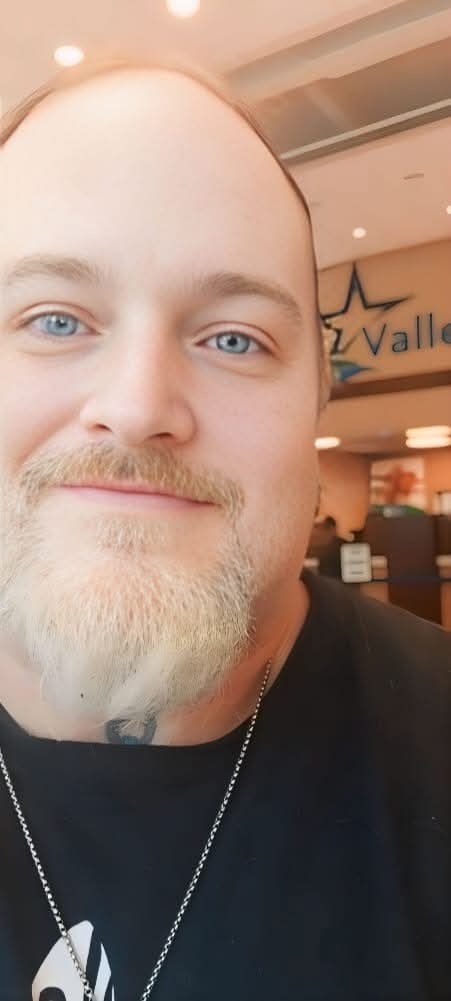 BREAKING: DAVE TUTTLE CAUGHT GOT CAUGHT EATING PIZZA IN THEIR UNDERWEAR AT 3AM